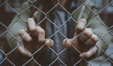 祖母が心配で隔離されたい祖父