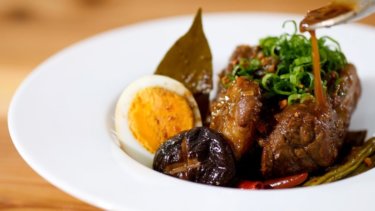 フィリピン料理アドボは日本の食卓で戦えるのか？